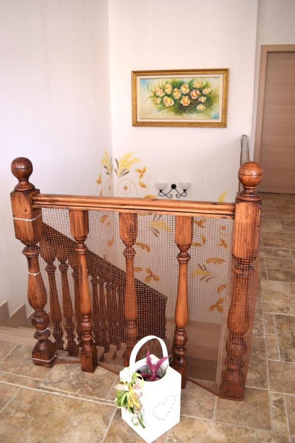 プルサーノ Le Mimose Bed & Breakfast エクステリア 写真
