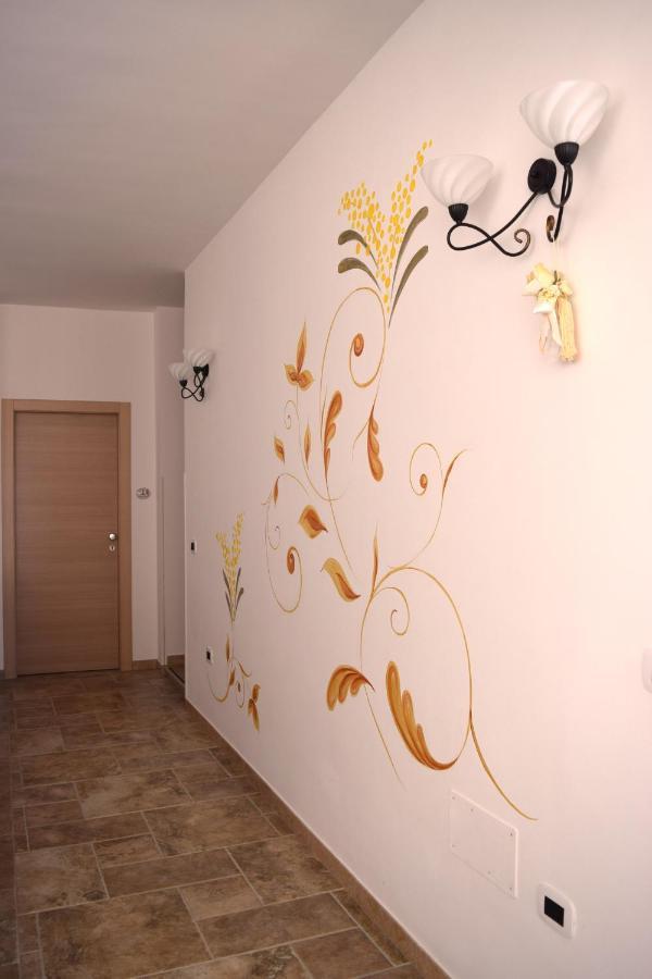 プルサーノ Le Mimose Bed & Breakfast エクステリア 写真