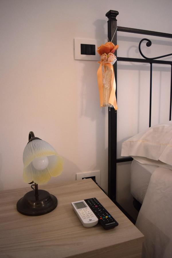 プルサーノ Le Mimose Bed & Breakfast エクステリア 写真