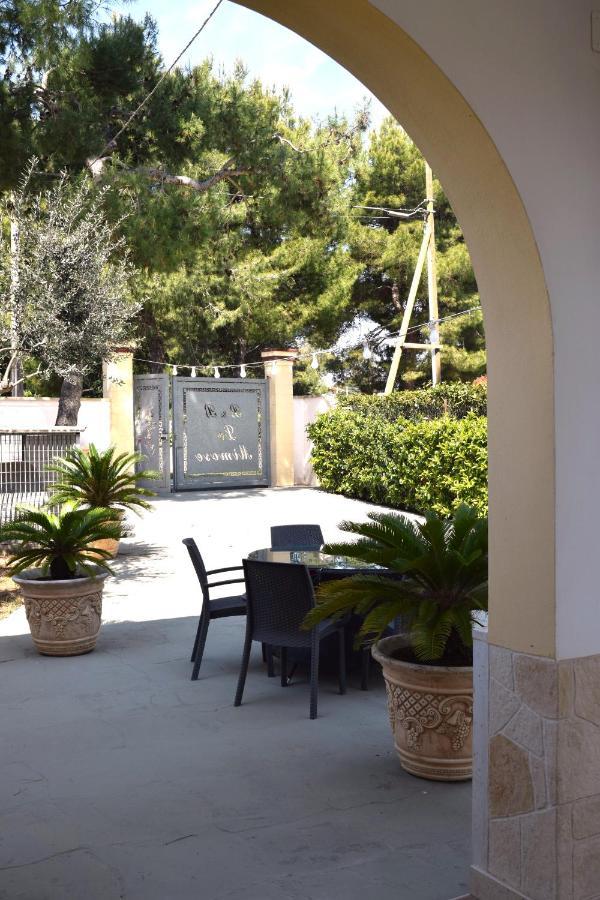 プルサーノ Le Mimose Bed & Breakfast エクステリア 写真